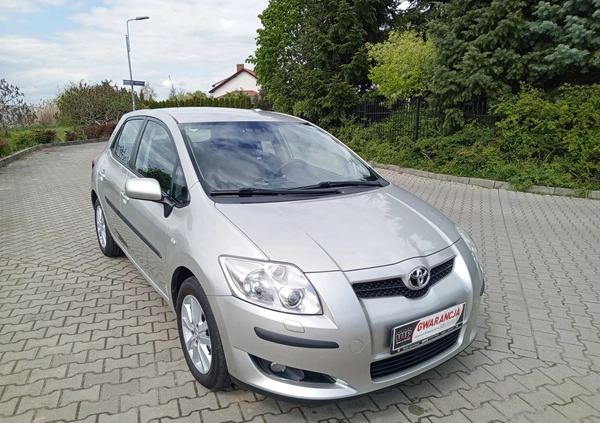 Toyota Auris cena 23900 przebieg: 153000, rok produkcji 2008 z Ryn małe 191